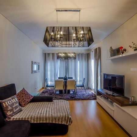 Lovely Apartment Near Airport And Nations Park, With Garage Loures Ngoại thất bức ảnh