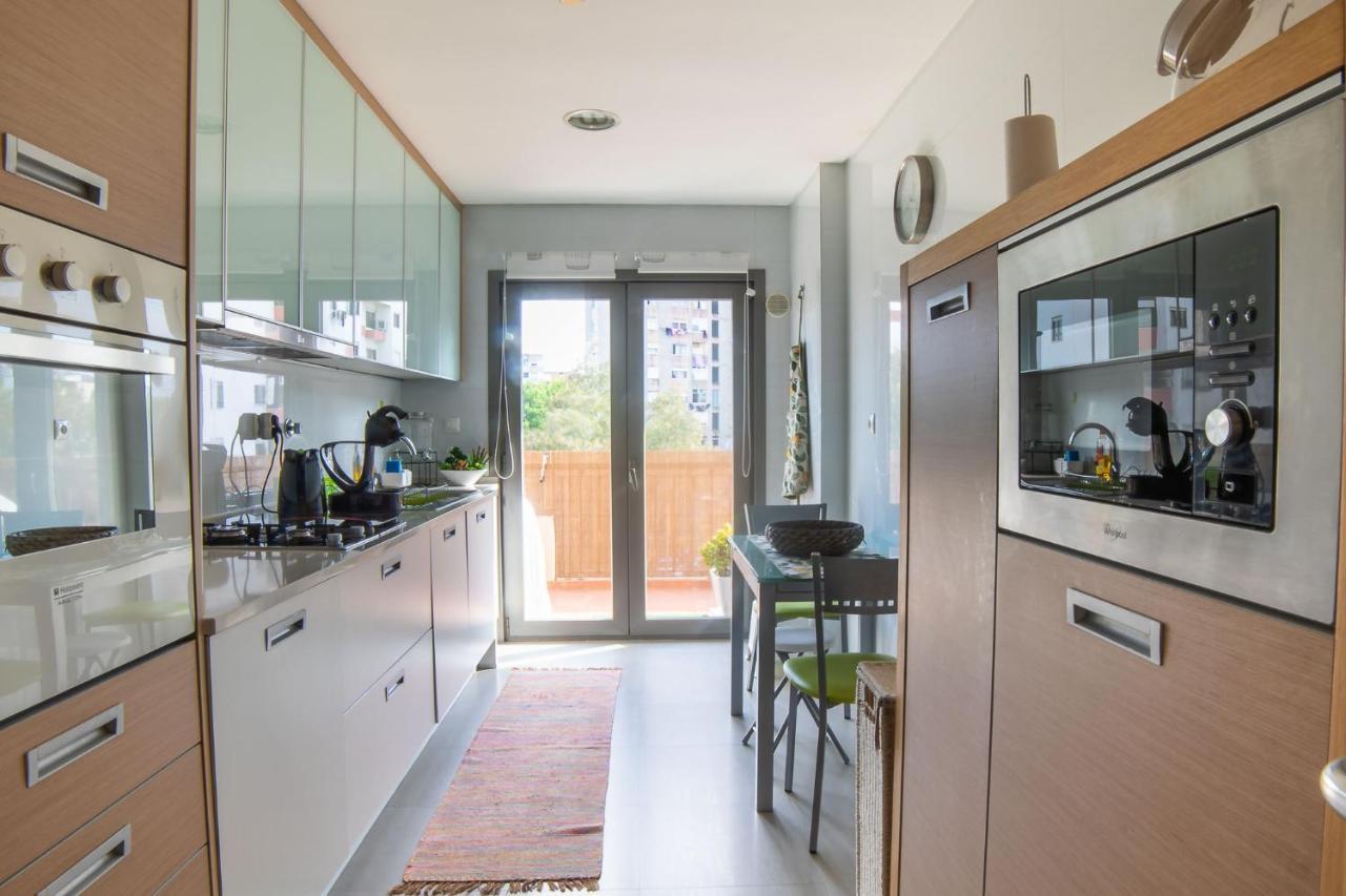 Lovely Apartment Near Airport And Nations Park, With Garage Loures Ngoại thất bức ảnh