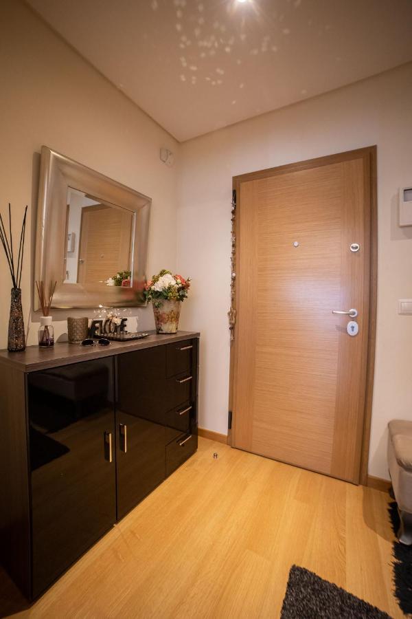 Lovely Apartment Near Airport And Nations Park, With Garage Loures Ngoại thất bức ảnh