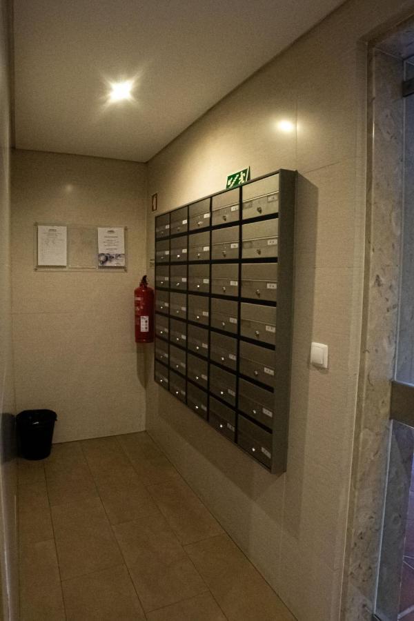 Lovely Apartment Near Airport And Nations Park, With Garage Loures Ngoại thất bức ảnh